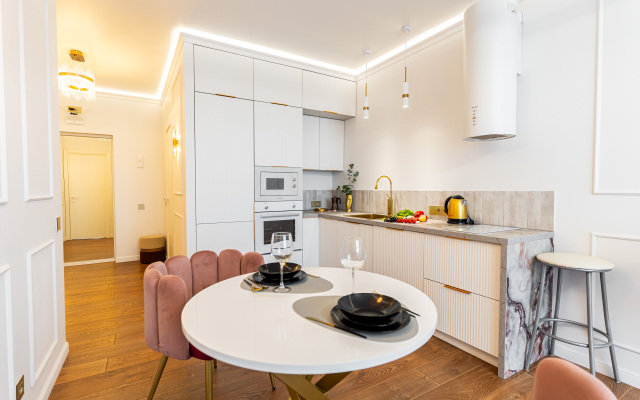 Dizaynerskie V Tsentre Novorossiyska Ot Letoapart Apartments