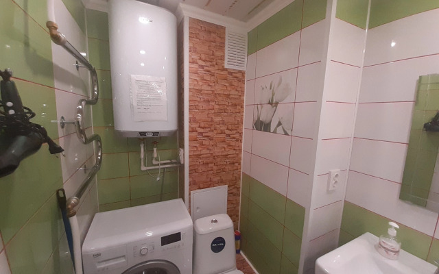 Апартаменты с 1 комнатой, недалеко от Городской больницы (КВАРТИРА51)