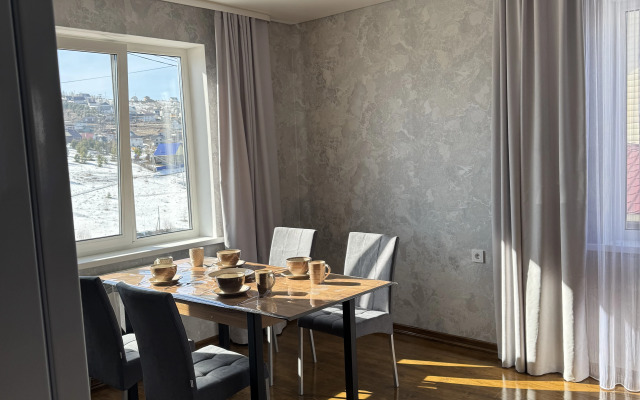 Частный дом новый в черте города