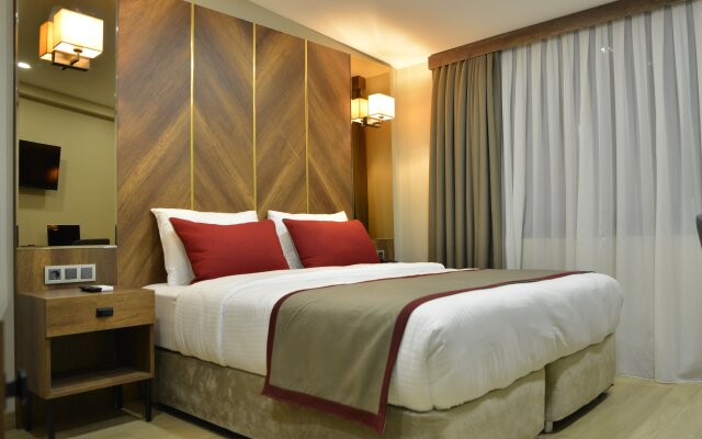 Celine Taxim Hotel