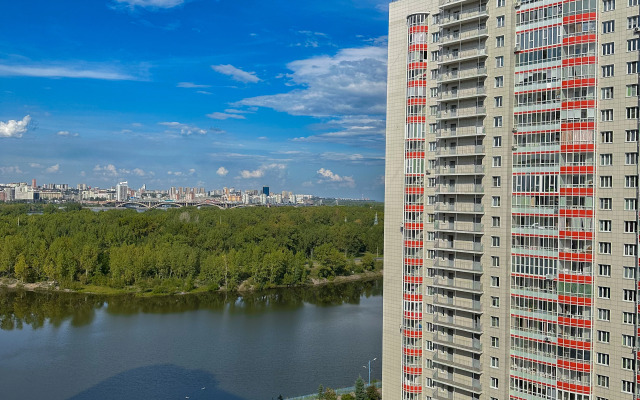 Odnokomnatnaya V Belykh Rosakh Flat