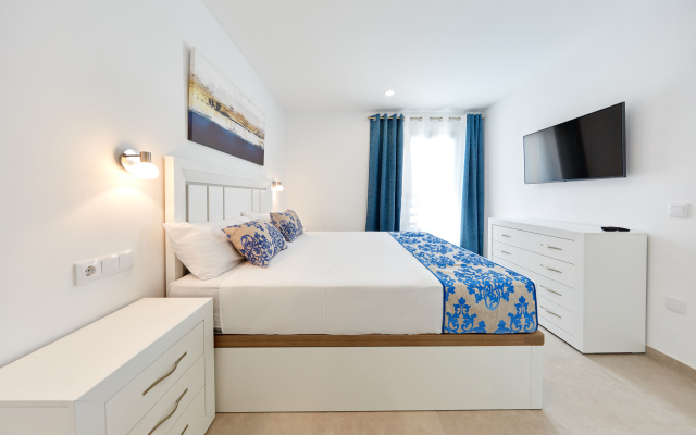 Sonrisa Deluxe Apartments Levante