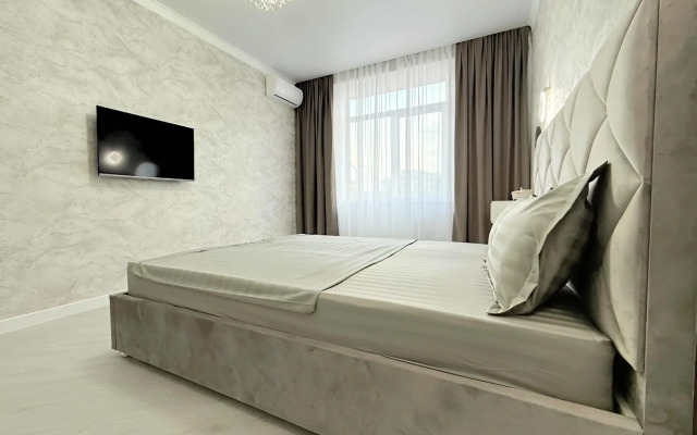 Lyuks v Samom Tsentre Goroda Flat