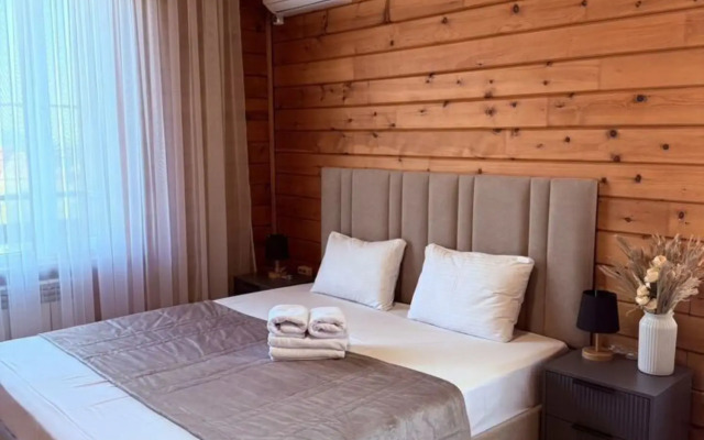 Na Ulitse Dubravskoy 3 Private house