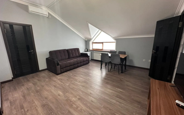 Апартаменты двухкомнатные на Амет Хан Султана 6/6