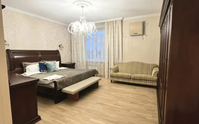 Amanzholova 65 Elitnaia Novostroika Flat