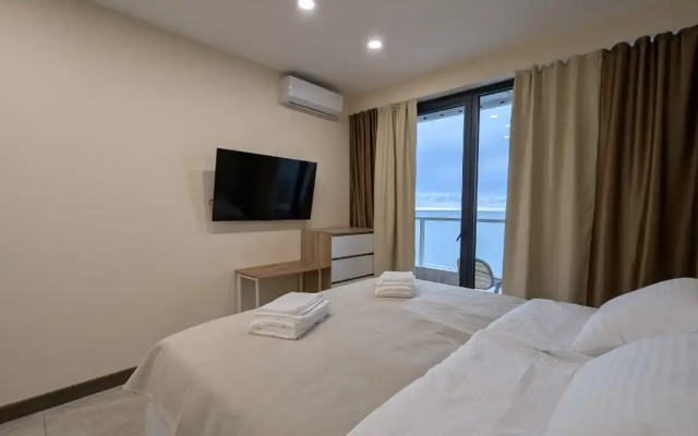 Apartamenty na plaze s vidom na more Bambo Bic Cihisdziri