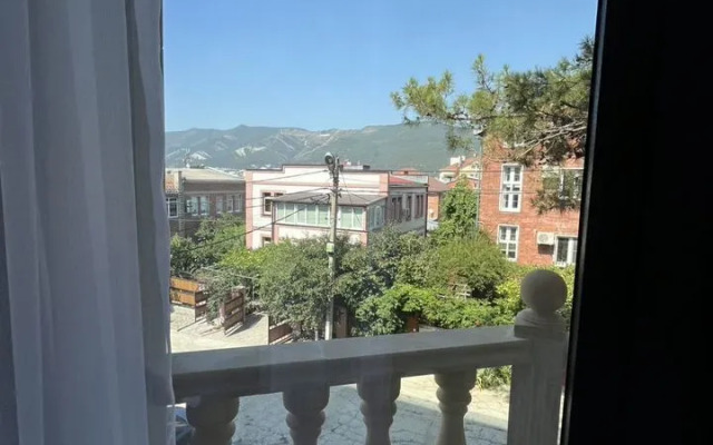 Квартира на Светлой 18 (201)