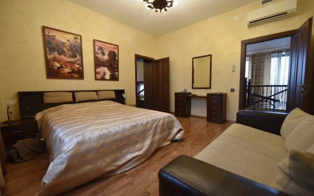 Частный дом Коттедж 3-х этажный