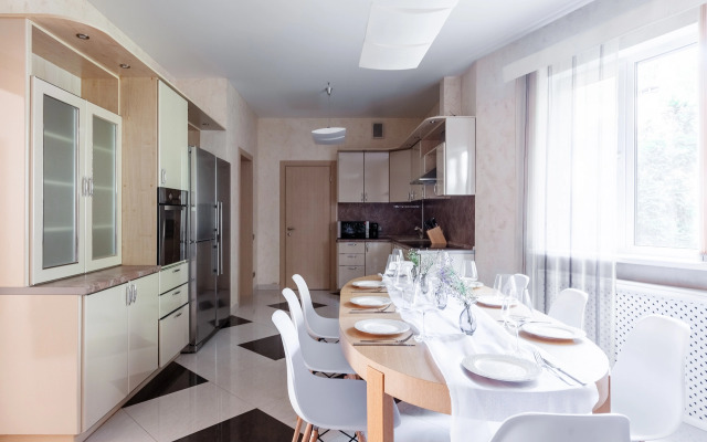 Dom Zvezda 2000 Private house