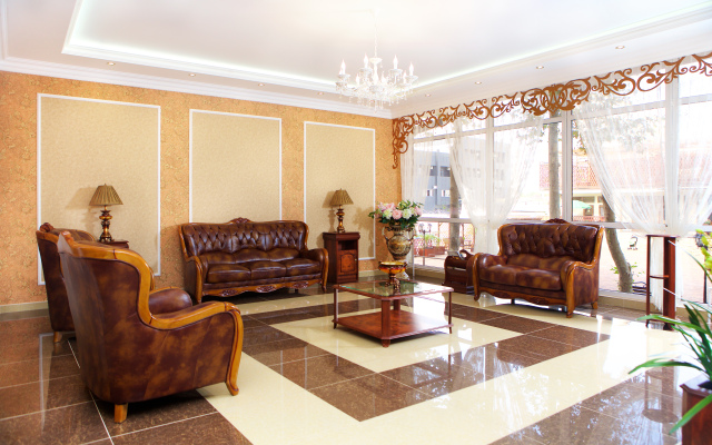 Emerald Hotel
