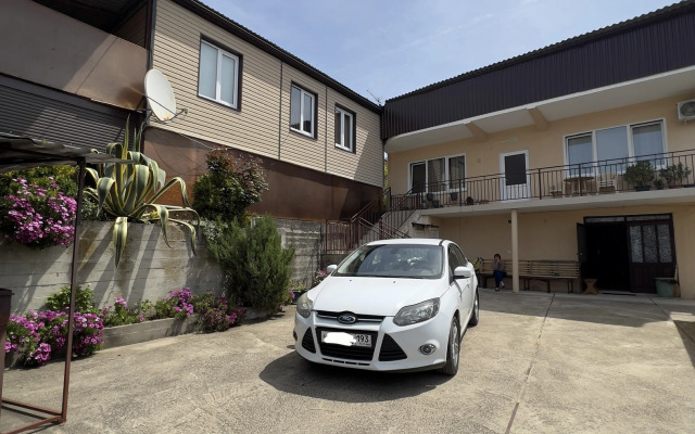 Evelina Guest house