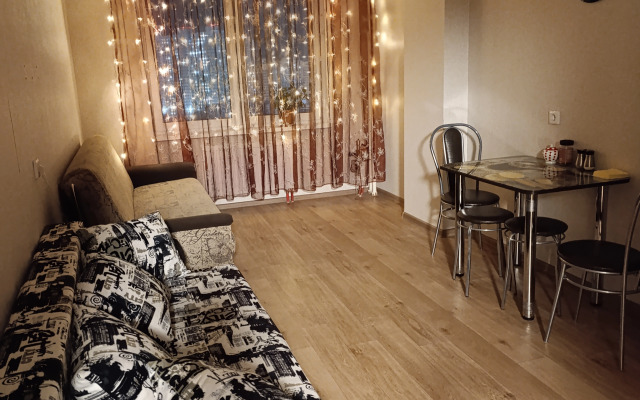 Yevrodvukhkomnatnaya Na Chernyshevskogo 39 Flat