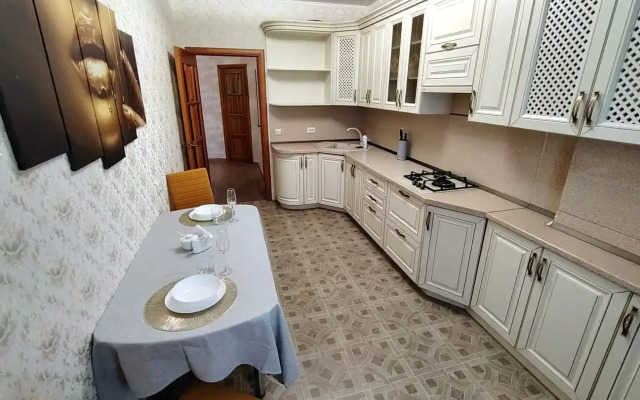 Apartamenty komfort plyus dlya semyi Flat