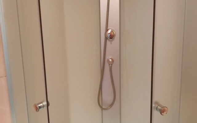 Uyutnaya Blizko K Tsentru Flat
