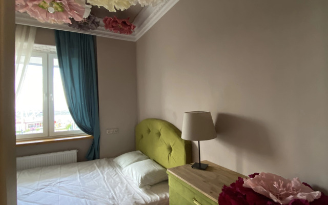 Love Day Flat