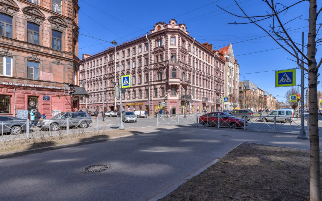 Апартаменты Двухэтажные СуткиСпб Бронницкая 16