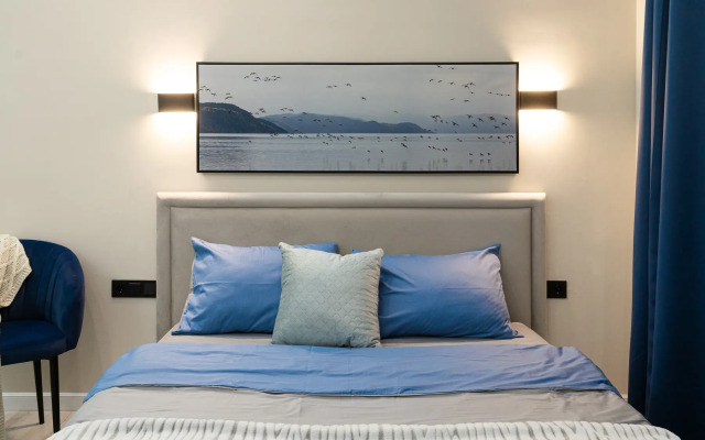 Квартира Студия Люкс в Синих Тонах