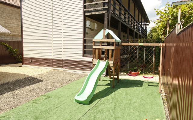 Familia v Blagoveschenskoy Guest House