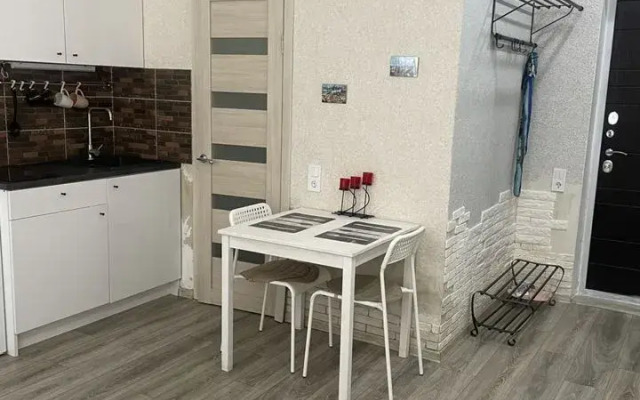 V Kvartale Uspenka 2/13 Flat