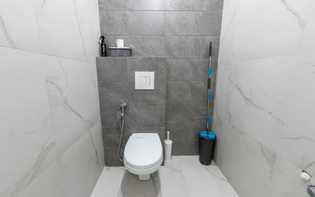 Na Ulitse Sergeya Dzhanbrovskogo, 4k1 Flat