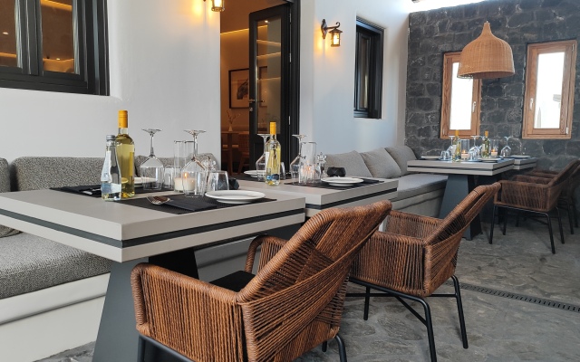 Nero Luxury Suites Hotel