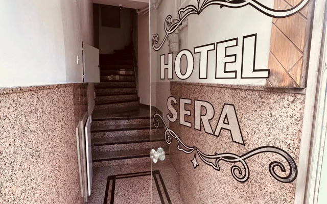 Отель Sera