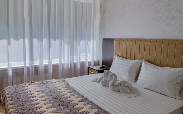 Delfin Guest House