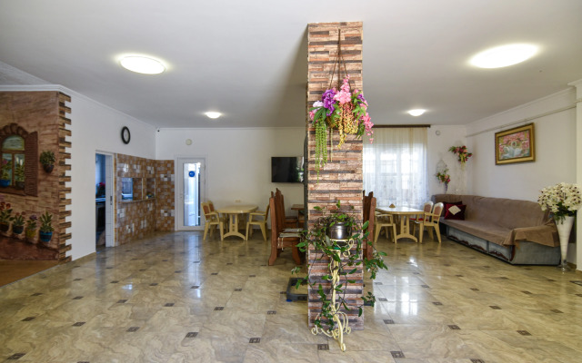 Ellada Guest House