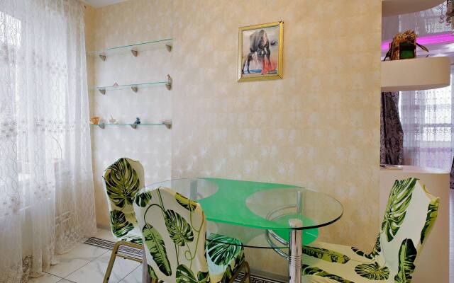 Romanticheskie s Dzhakuzi Apartments