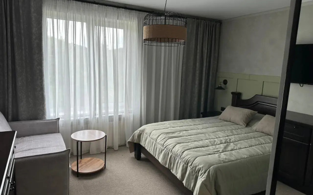 Отель Гостиничный Комплекс Берёзка