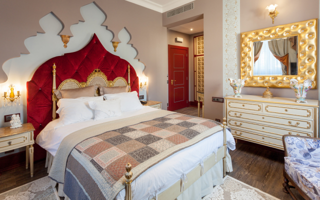 Отель Stroganov