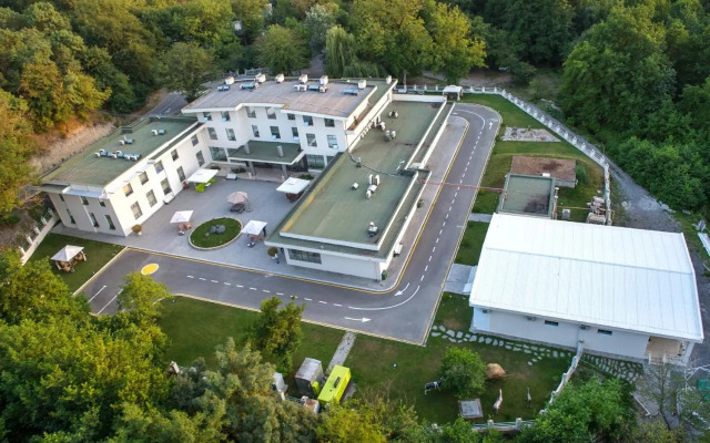 Hotel Gabala Qoruq Resort