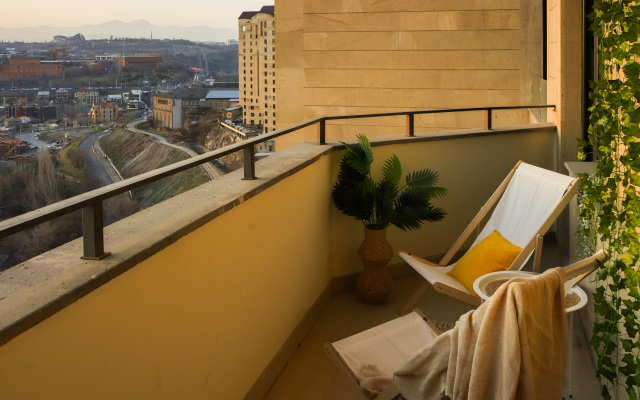KeyGo #0047, 1 Bedroom, Next To English Park Apartments