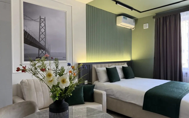 Stylish studio next to Malibu pk Apartments