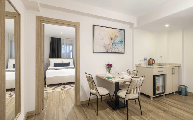 Бутик-отель The Capri Osmanbey