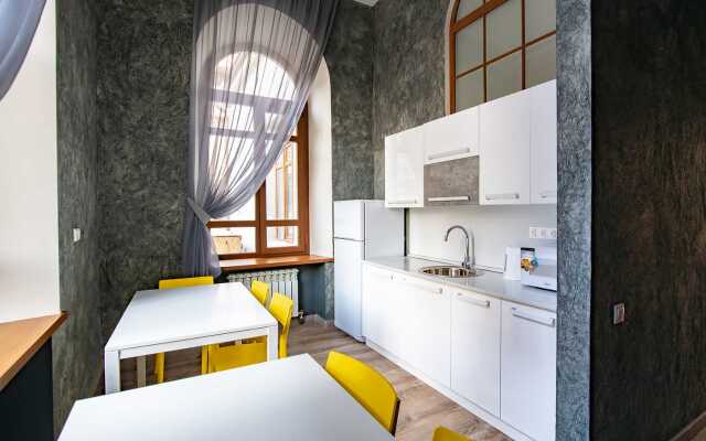 1915 Hostel