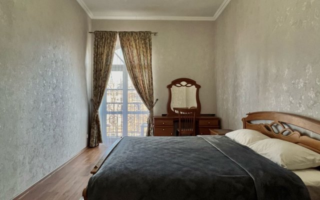 U Peshekhodnoy Zony Tsentr Minska Flat