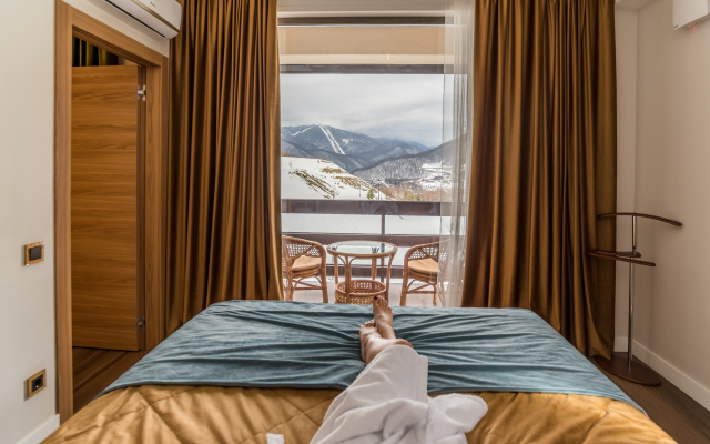 Alex Fisher Apartments 2