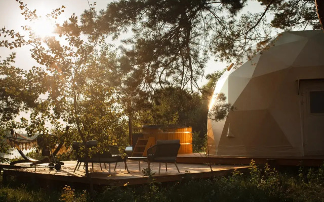 Tochka Nemo Glamping
