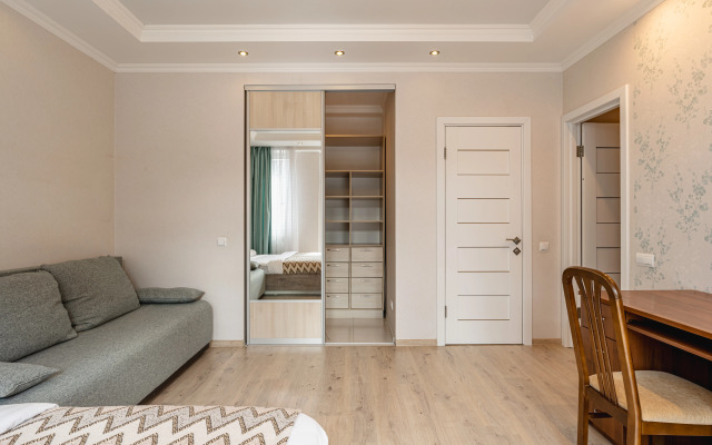 Dvukhetazhnaya S Terrasoy Otdykh U Ruchyya Flat