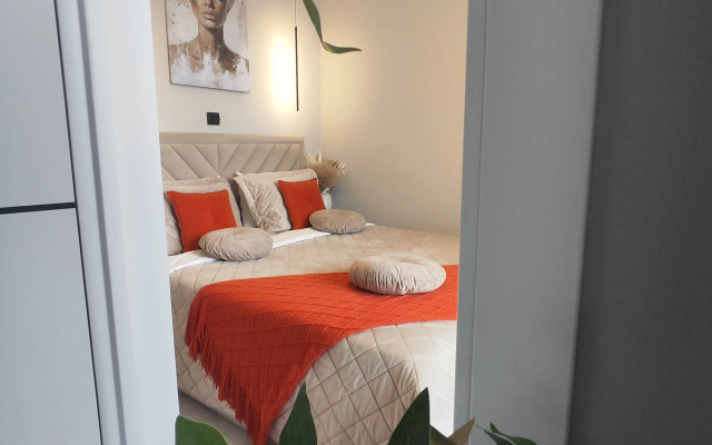 Natali Aparts Flat
