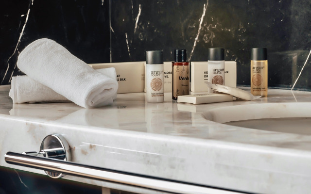 The Grandeur Batumi Hotel