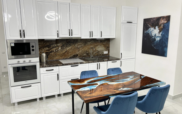 Апартаменты 70кв. метров в центре города