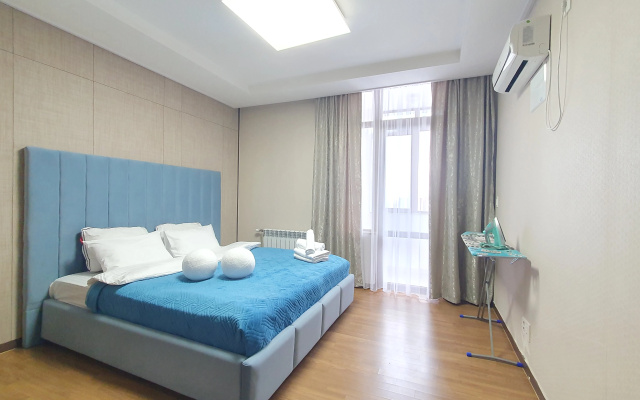 Apartamenty 14j etaz s sikarnym vidom na Mecet' Hazret Sultan