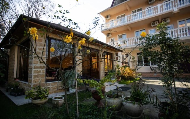 Akatsiya Hotel