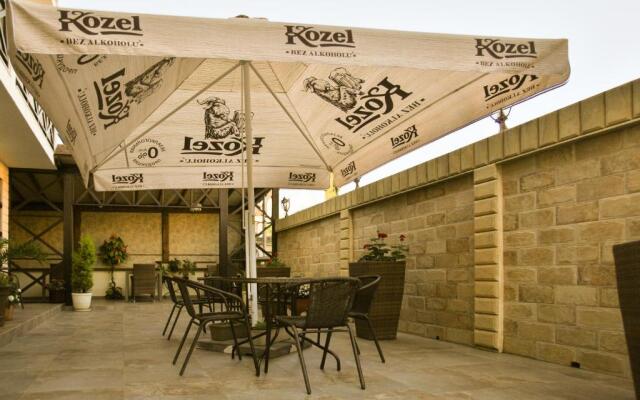 Dana Hotel