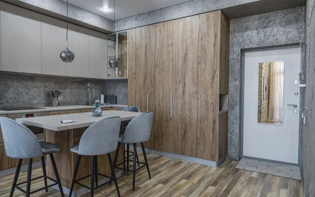 Апартаменты на Набережной 75к2 (710.2)