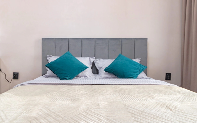 Apartments Svetlye V Tsentre Ryadom S Botanicheskim Sadom