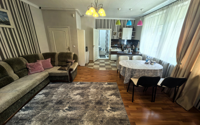 Uyutnye Dvukh Komnatnye Apartments